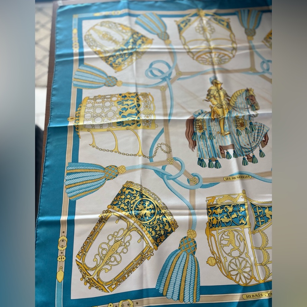 Vintage Hermes Les Muserolles Scarf Size 90 35x35 - Picture 3 of 6